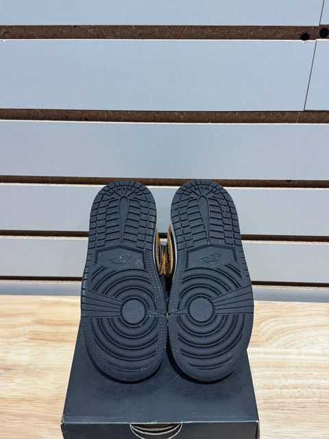 Jordan 1 Mid SE Metallic Gold Black (TD)