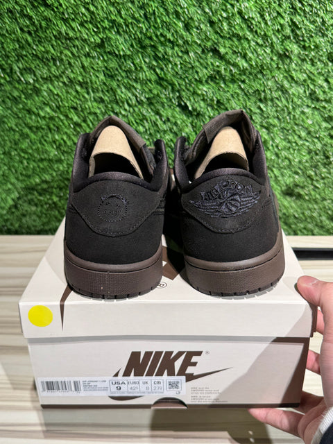 Jordan 1 Retro Low OG SP Travis Scott Velvet Brown Sz 9