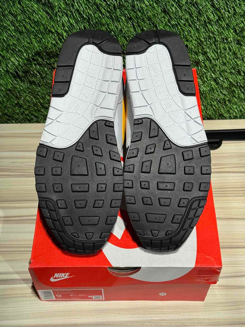 Nike Air Max 1 White University Gold Sz 9M