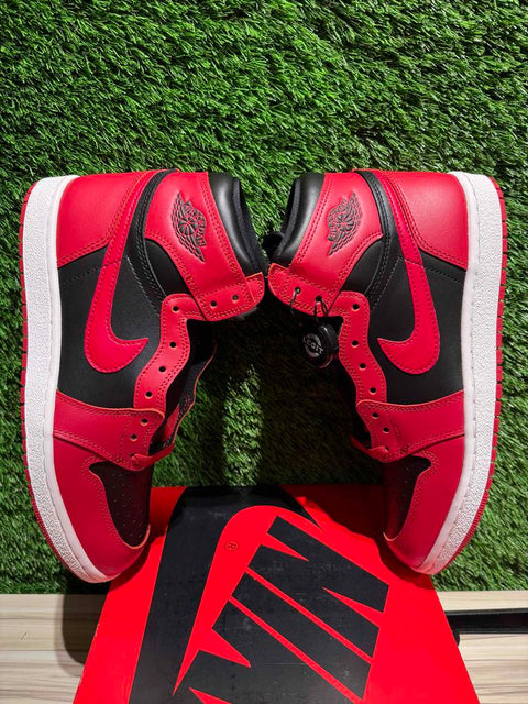 Jordan 1 Retro High '85 Varsity Red Sz 10..