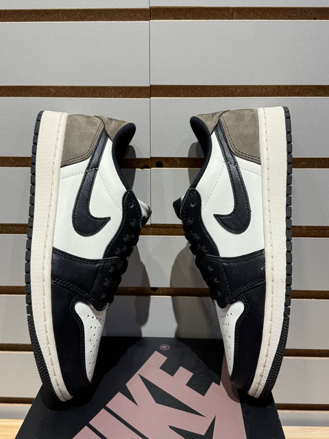 Jordan 1 Retro Low OG Mocha Sz 8
