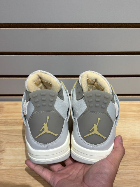 Jordan 4 Retro SE Craft Photon Dust Sz 9.5