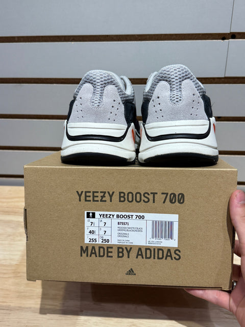 adidas Yeezy Boost 700 Wave Runner Sz 7.5