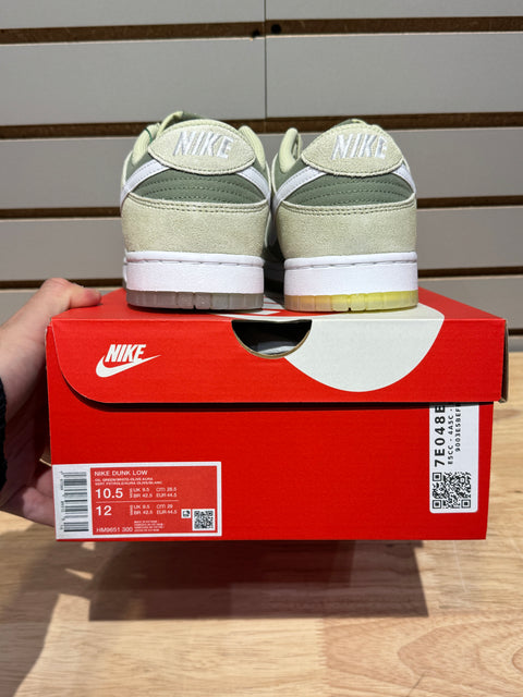 Nike Dunk Low Oil Green