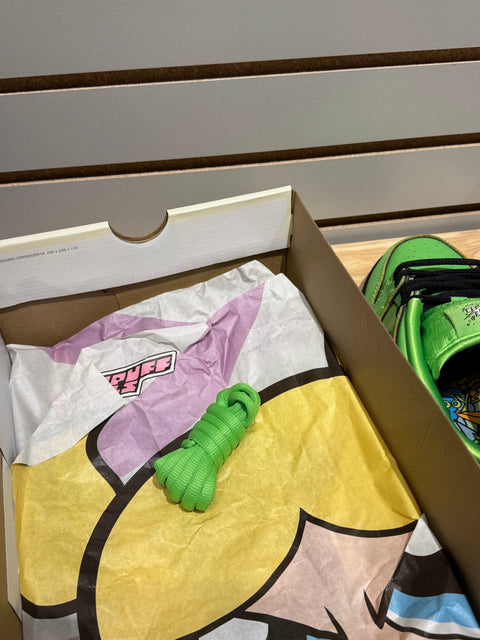 Nike SB Dunk Low The Powerpuff Girls Buttercup Sz 9.5