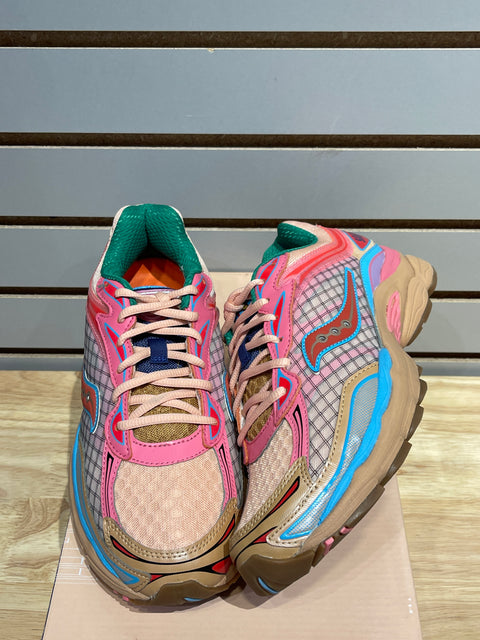 Saucony ProGrid Omni 9 Jae Tips To Do List Tan Sz 8.5