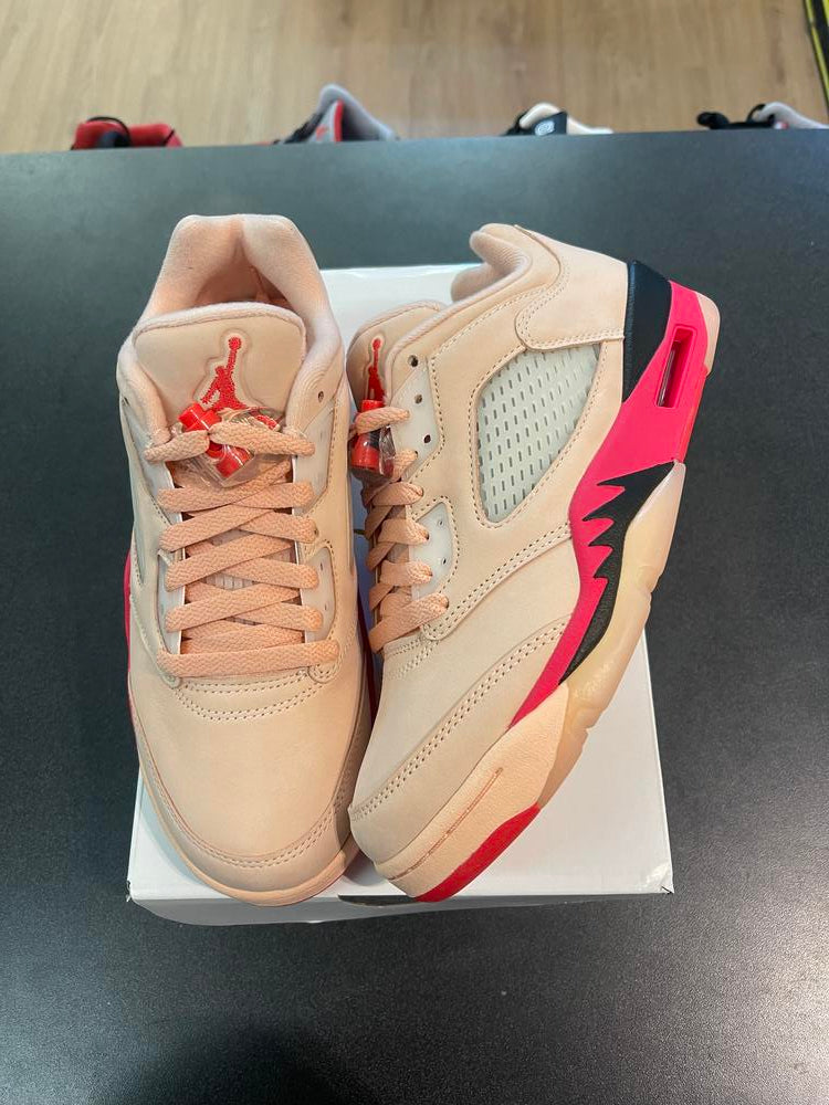 Air Jordan 5 on sale retro (size 6Y/ 7.5 W)