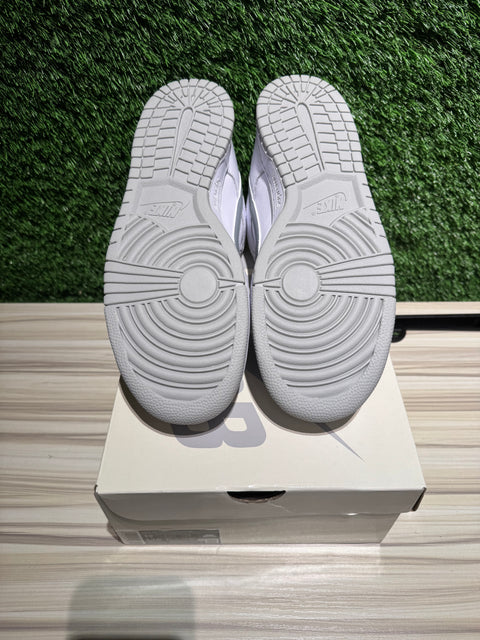 Nike SB Dunk Low Supreme 94 White Metallic Silver Sz 12M