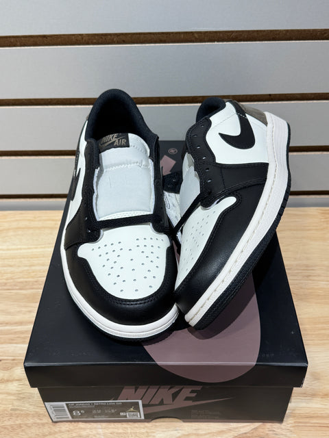Jordan 1 Retro Low OG Mocha Sz 8.5
