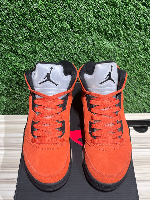 Jordan 5 Retro Dunk on Mars (Women's) Sz 5M/6.5W
