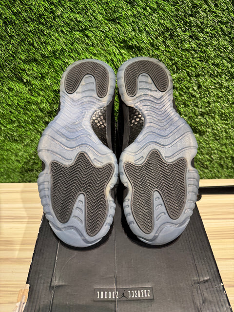 Jordan 11 Retro Cap and Gown Sz 10M