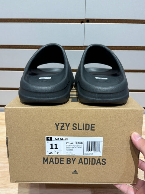adidas Yeezy Slide Dark Onyx Sz 11