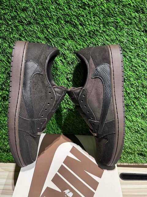 Jordan 1 Retro Low OG SP Travis Scott Velvet Brown Sz 10M.,.,