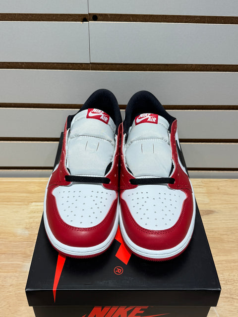 Jordan 1 Retro Low OG Chicago (2025) Sz 9