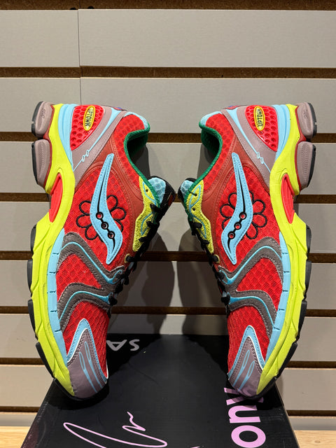Saucony ProGrid Triumph 4 Jae Tips Flowers Grow Uptown Poison Ivy Sz 13