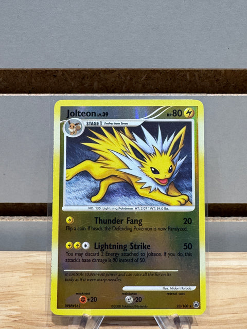 Pokémon Jolteon - Majestic Dawn (MD) Reverse Holo
