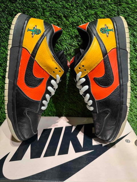 Nike SB Dunk Low Raygun Sz 11M,