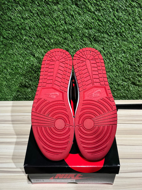 Jordan 1 Retro High OG Patent Bred Sz 10