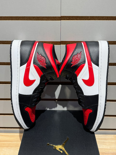 Jordan 1 Mid White Black Red (2022) Sz 10.5