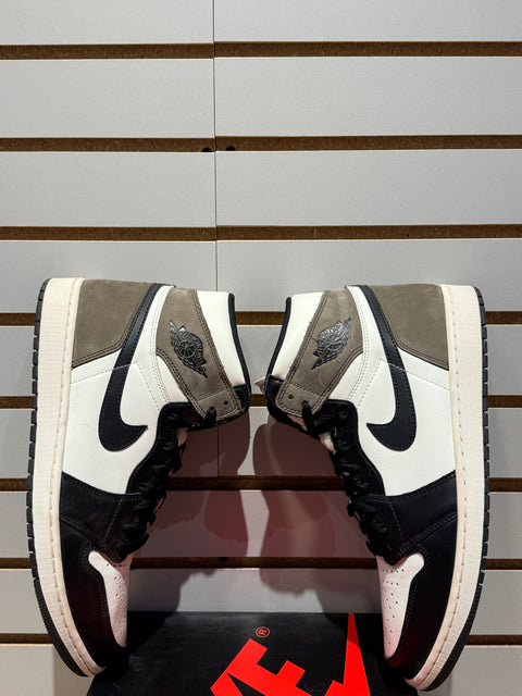 Jordan 1 Retro High Dark Mocha Sz 13M