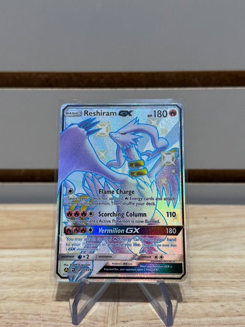 Pokémon Reshiram GX - Hidden Fates: Shiny Vault (HIF:SV)