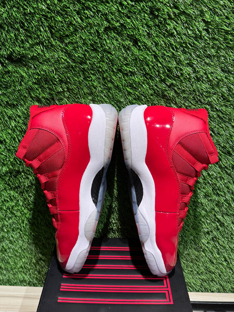 Jordan 11 Retro Win Like 96 Sz 8M