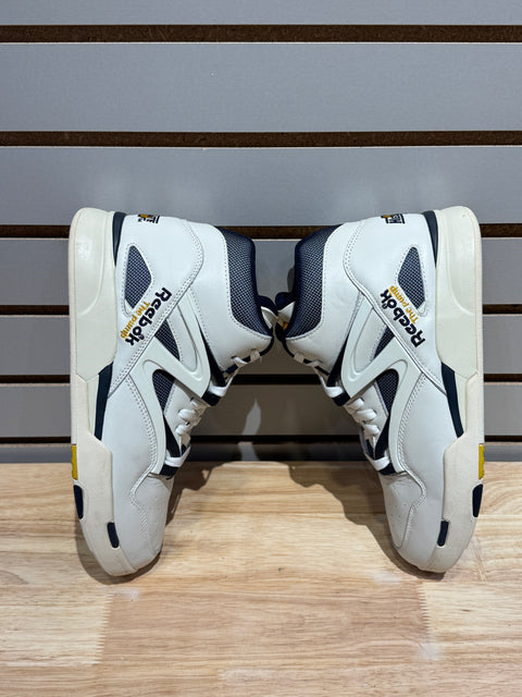 Reebok Pump Omni Zone II Chalk Sz 9.5