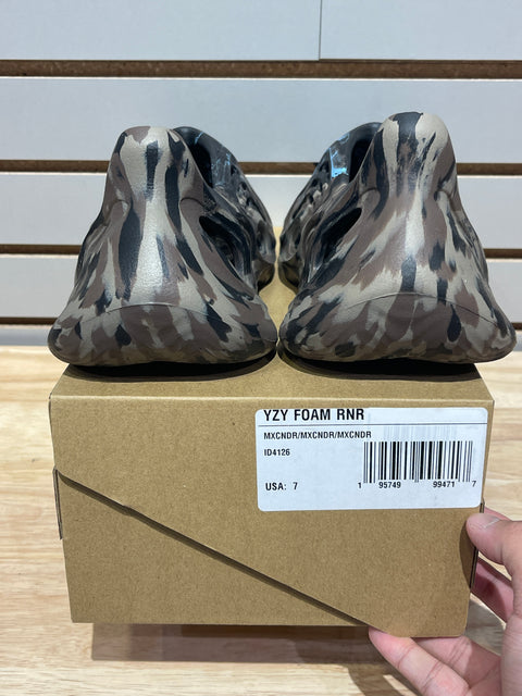 adidas Yeezy Foam RNR MX Cinder Sz 7