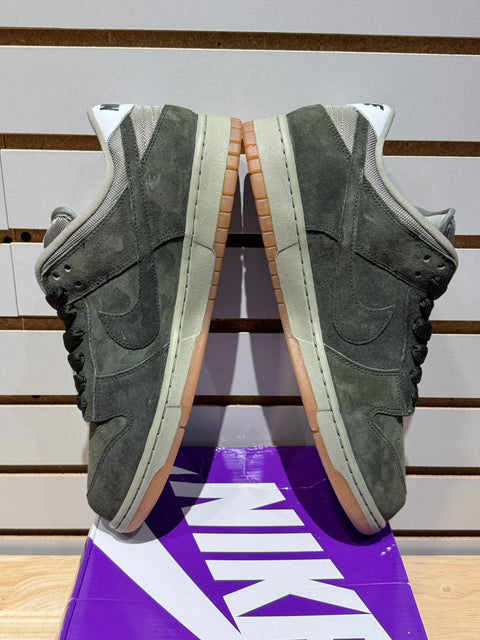Nike SB Dunk Low Pro B Sequoia Sz 13