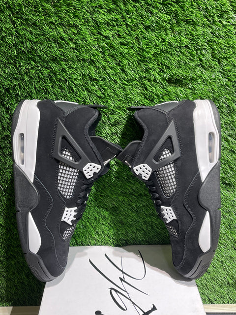 Jordan 4 Retro White Thunder Sz 11M