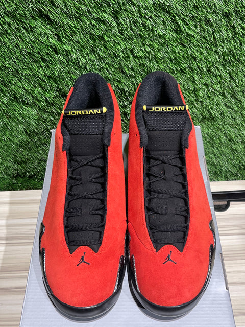 Jordan 14 Retro Ferrari (2025) Sz 11M