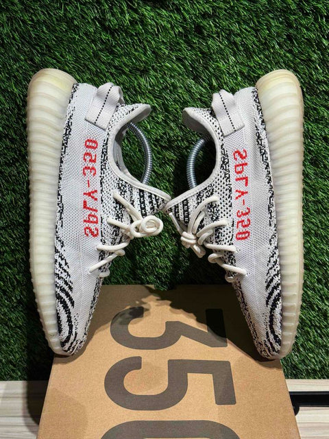adidas Yeezy Boost 350 V2 Zebra Sz 9M