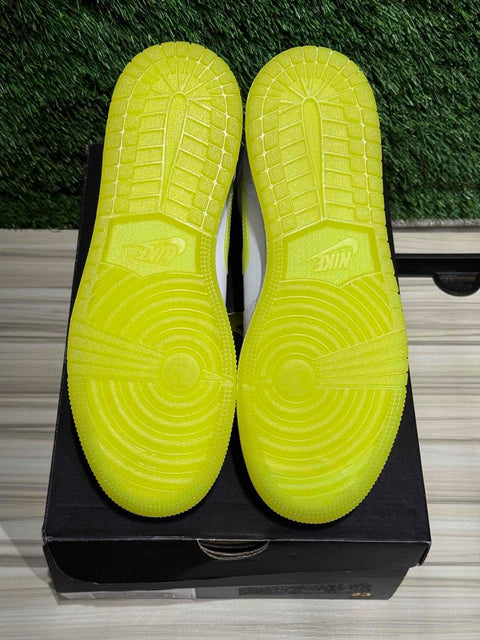 Jordan 1 Mid SE Warped Swoosh (GS) Sz 7Y