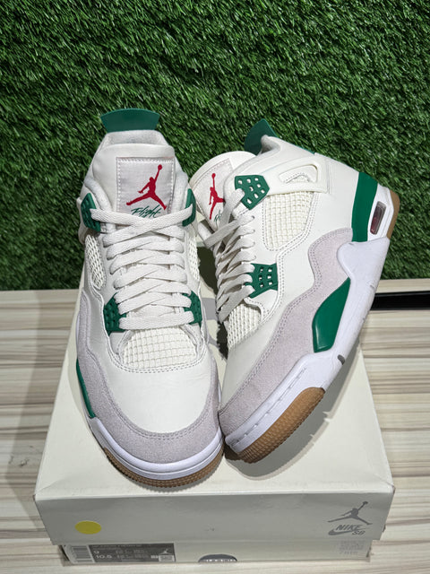 Jordan 4 Retro SB Pine Green