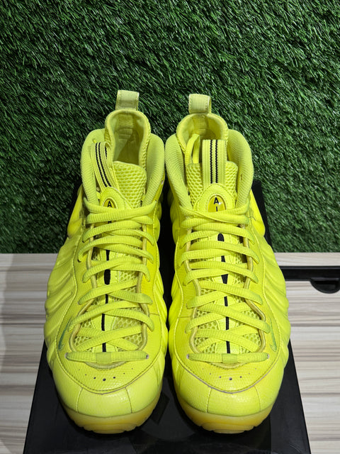 Nike Air Foamposite Pro Volt Sz 10.5