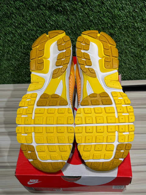 Nike Zoom Vomero 5 Yellow Ochre Sz 11