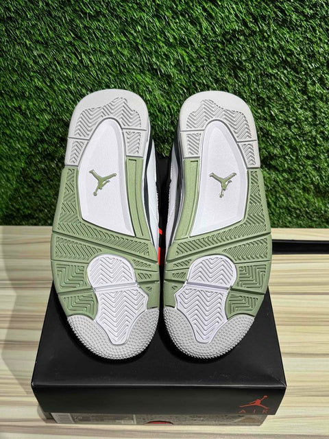Jordan 4 Retro Seafoam (Women's) sz 7.5W/6M