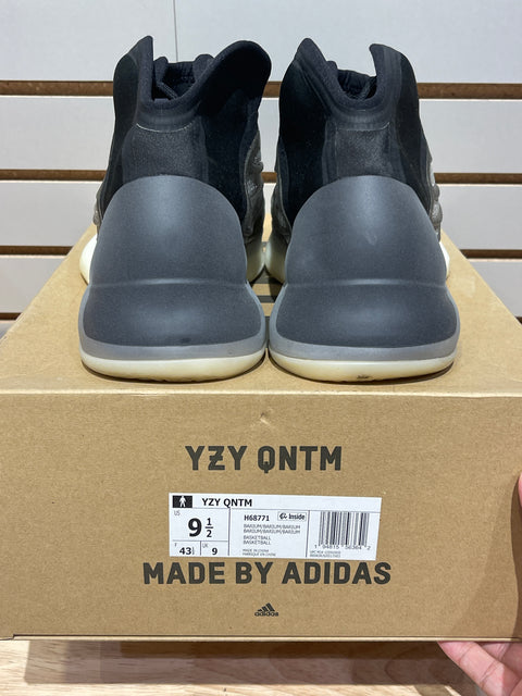 adidas Yeezy QNTM Barium Sz 9.5