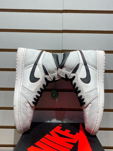 Jordan 1 Retro High OG Defiant SB NYC to Paris Sz 10.5