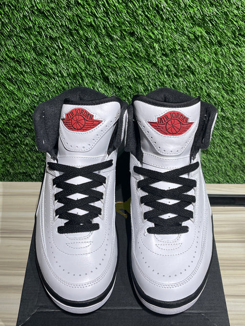 Jordan 2 Retro OG Chicago (2022) Sz 5.5Y (GS)