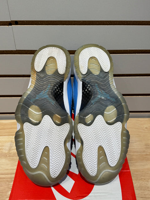 Jordan 11 Retro Pantone Sz 11.5