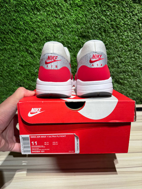Nike Air Max 1 Flyknit OG Sz 11M.