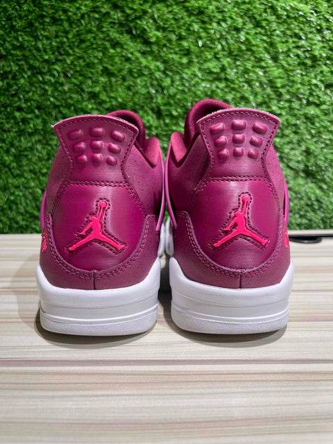 Jordan 4 Retro Valentine's Day (2019) (GS) Sz 7Y/8.5W