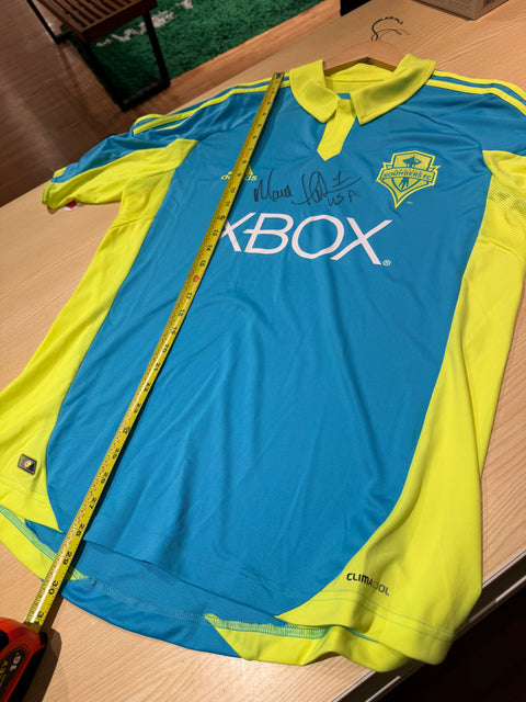 NWT Signed Adidas Alternate Sounders Jersey Sz L