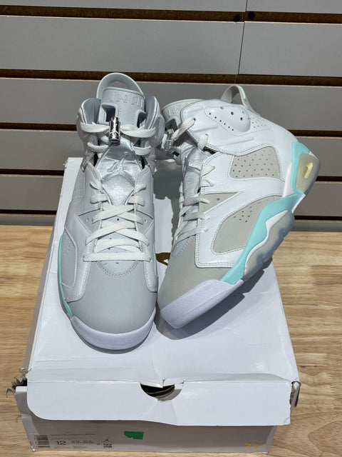 Jordan 6 Retro Mint Foam (Women's) Sz 10.5M