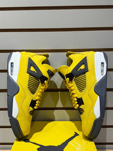 Jordan 4 Retro Lightning (2021) Sz 9