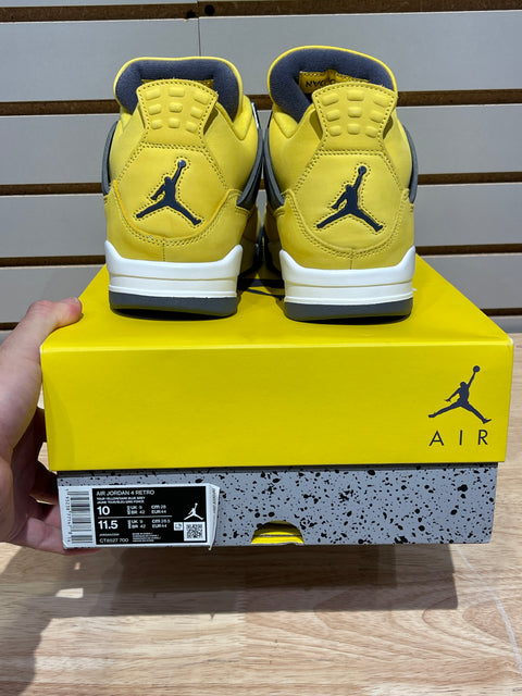 Jordan 4 Retro Lightning (2021) Sz 10