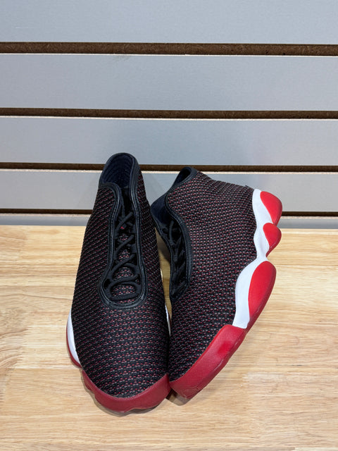 Jordan Horizon Bred Sz 10