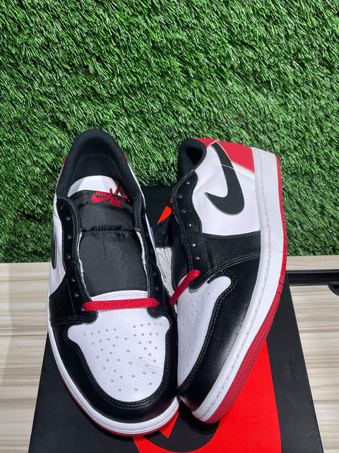 Jordan 1 Retro Low OG Black Toe (2023)
