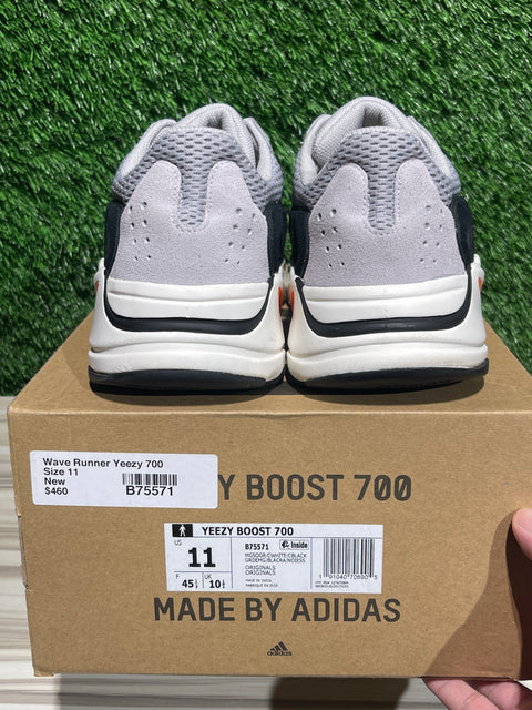 adidas Yeezy Boost 700 Wave Runner Sz 11